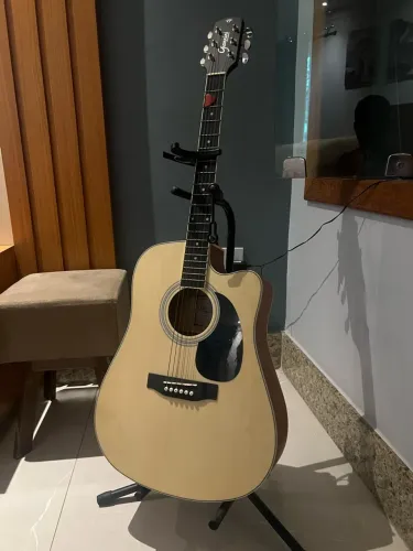 VIOLÃO GIANNINI Performance - Elétrico + CAPOTRASTE + SUPORTE de APOIO