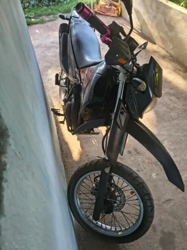 Vendo xtz 125cc ano 2015