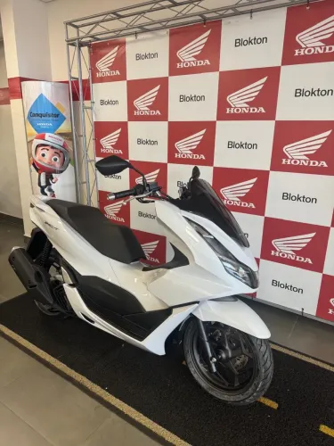Vendo Honda PCX 160 2025