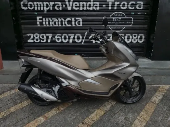 Honda PCX 150 DLX 2022 - 9.200KM
