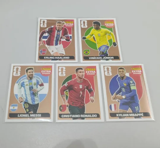 Figurinhaa Legends Bronze Messi, CR7 Cristiano Ronaldo, Halland, Vini Jr, Mbape