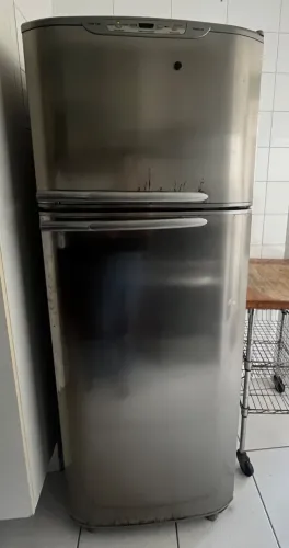 Geladeira Electrolux Frost Free Duplex - Funcionando