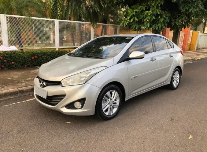 Hyundai HB20S Premium 1.6 Flex 16V Aut. 4P 2014