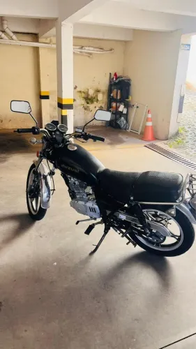 Moto Suzuki intruder 125