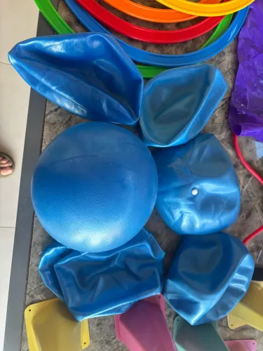 Vendo Bolas e Theraband de Fisioterapia e Pilates