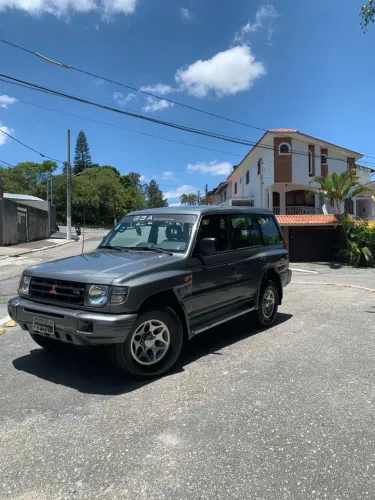 Mitsubishi Pajero GLS 3.5 V6 4P Aut. 1999