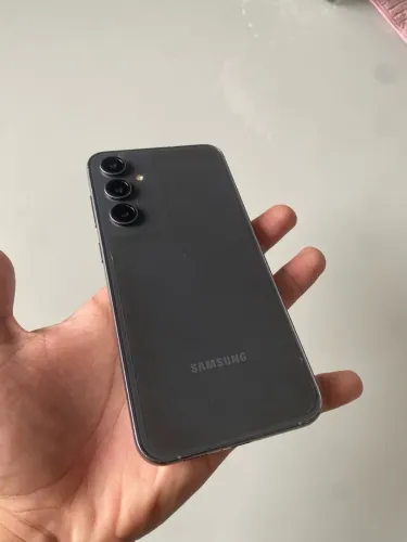 Samsung galaxy S23 FE muito bem conservado!
