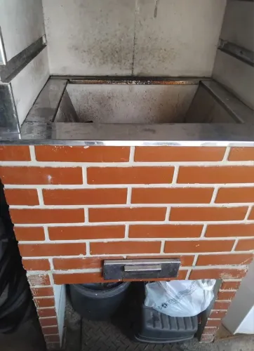 Churrasqueira de tijolinho 