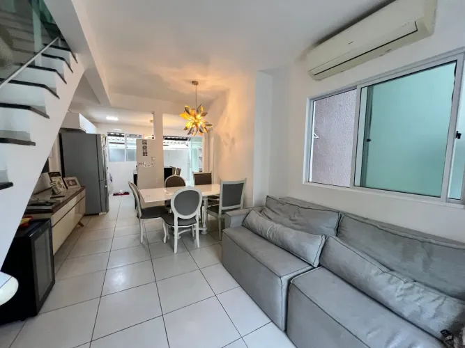 CASA DUPLEX EM CONDOMÍNIO NA LAGOA REDONDA COM PLACA SOLAR REF: 136