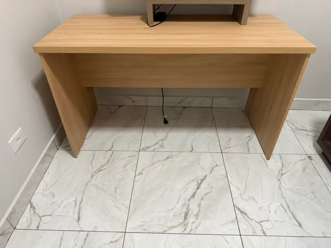 Mesa estudo/ escritório