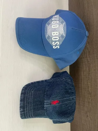 bonés
