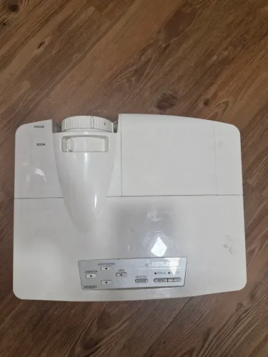 Kit três Projetores Mitsubishi usados.