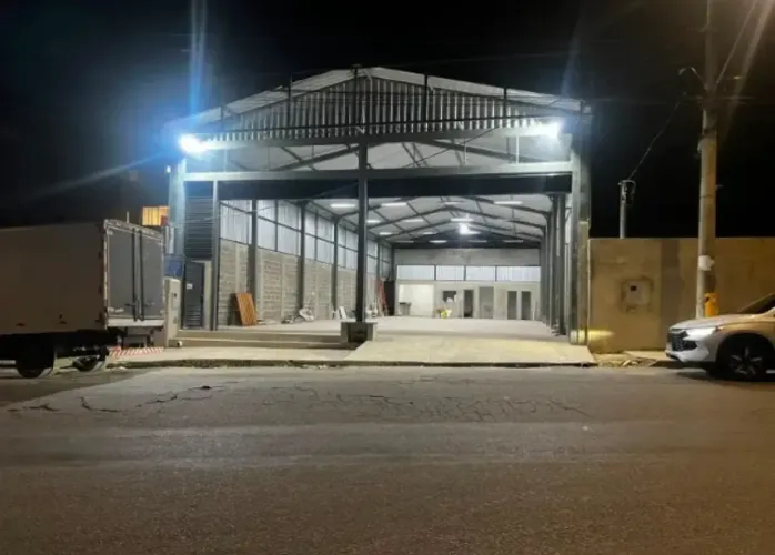 Galpão Comercial para Aluguel em Ravena Sabará/MG -