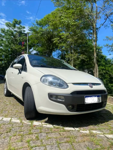 Fiat Punto Essence 1.6 Flex 16V 5P 2013