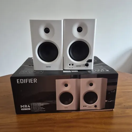 Edifier Caixa Monitor Referência Ativo Mr4 42 Watts Estúdio cor branco