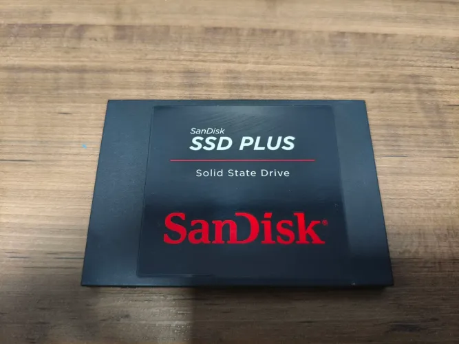 SSD SanDisk Plus 240GB SATA III - Saúde 97%