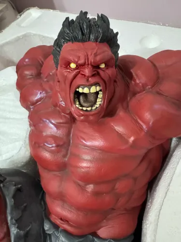 Hulk Vermelho Red Comiquette Sideshow Collectibles