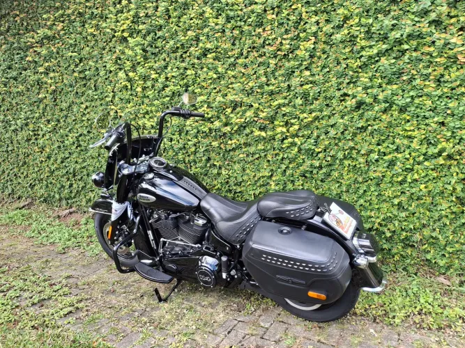 Harley Davidson Heritage Softail 114 pol.
