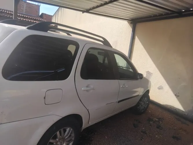 Fiat Palio Weekend ELX 1.4 MPI Fire Flex 8V 2007