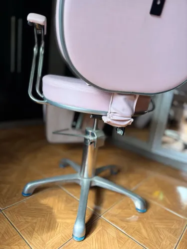 Cadeira de studio de maquiagem 
