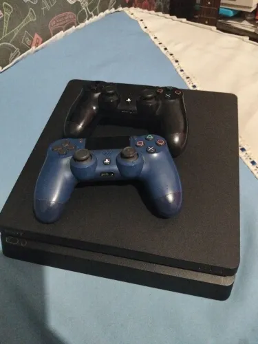 Console PS4 usado em ótimo estado