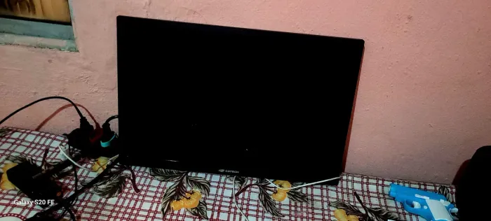 VENDO MONITOR 19 PLG