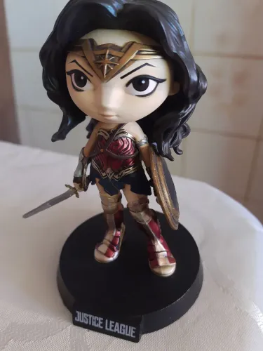 Minico mulher maravilha 