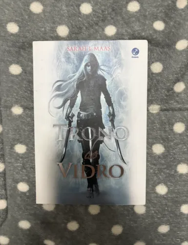 Livro Trono de Vidro Sarah J Maas
