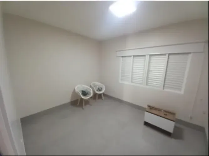 Casa, Comercial, Mercês - 06 salas - 158m²