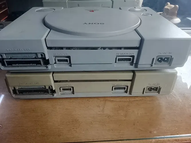 Lote 2 Playstation 1 7501( no Estado)