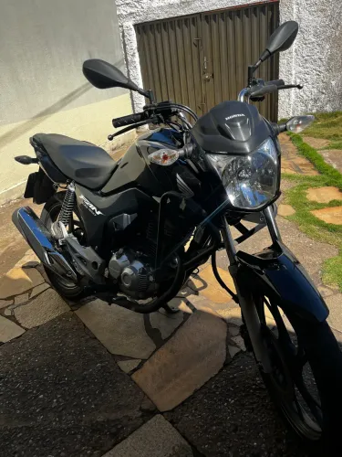 Honda CG 160 Fan 2023/2024 Flex - Conservadíssima + Protetor de Carenagem
