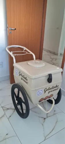 Carrinho de Picolé