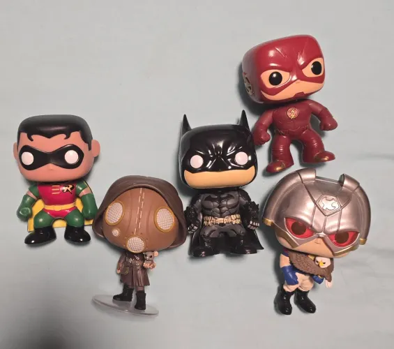 5 Funko pop Dc