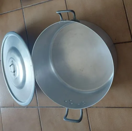 Vendo caçarola (Panela)