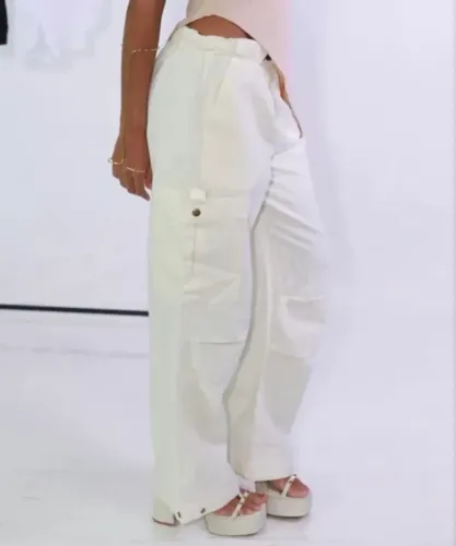 Calça parachute PRETA NOVA