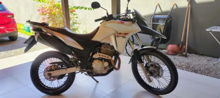 XRE 300 2014 BARBADA