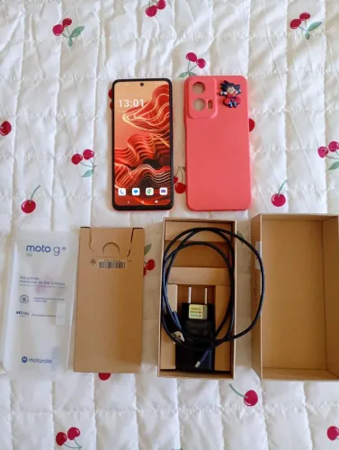 Moto g35 novo na caixa tá com capa é película de vidro já
