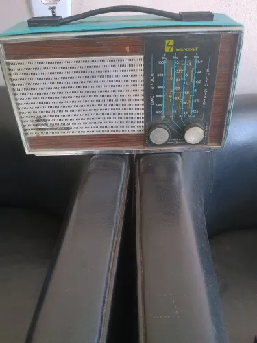 Rádio antigo Wansat