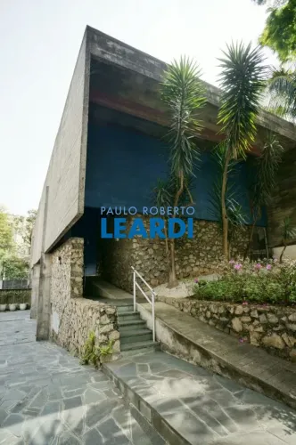 CASA ASSOBRADADA - ALTO DE PINHEIROS - SP