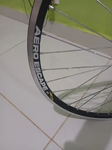 Vendo esse aro de bicicleta novo pois veio errado poriço tô vendendo 