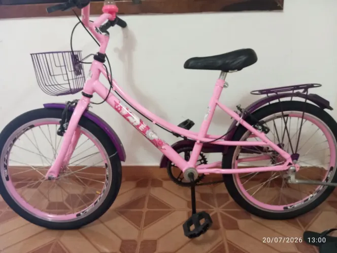 Vendo uma bicicleta aro 20