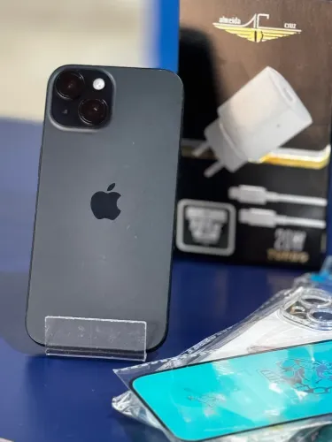iPhone 15 128GB Seminovo com garantia ainda