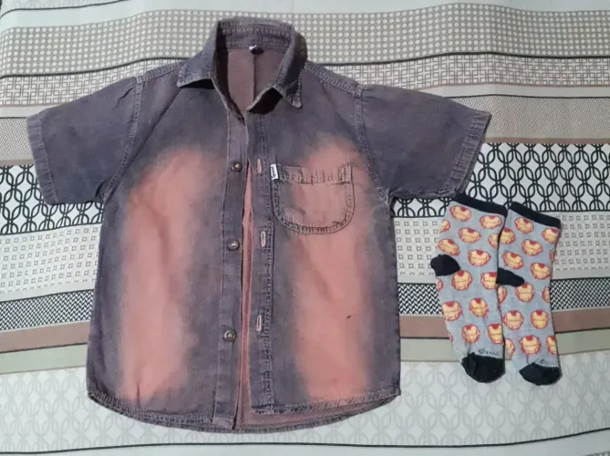 Vendo lote de roupa infantil para menino com 22 peças