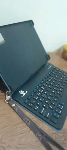 Capinha/teclado para tablet Mil10