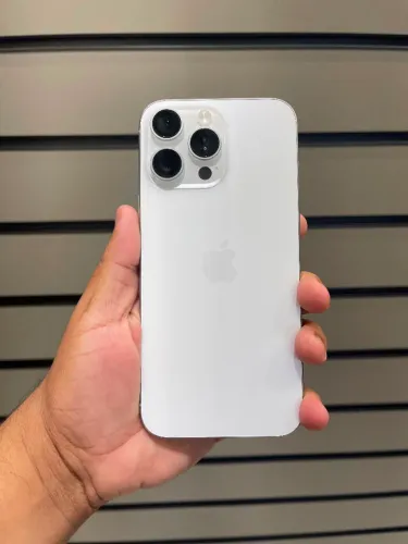 iPhone 16 Pro Max 256Gb - Impecável vamos negociar