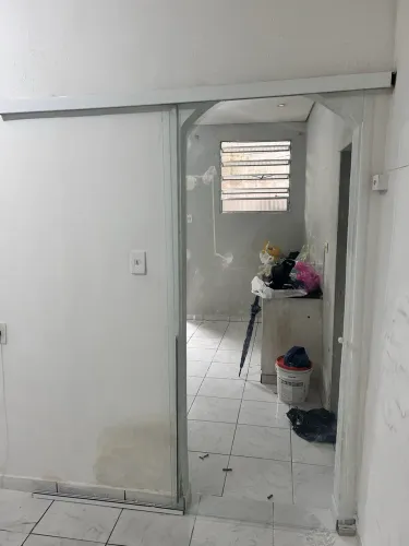 Porta de correr de vidro completa 