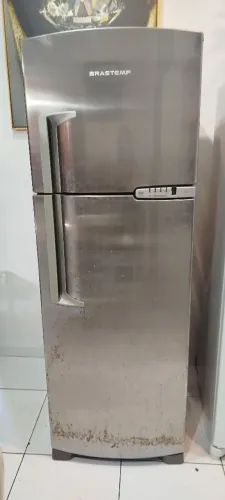 Geladeira Eletrolux 352L