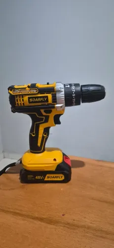Parafusadeira E Furadeira De Impacto 2 Baterias Bivolt