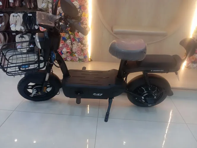 Scooter elétrica M1 TANK. E 600W