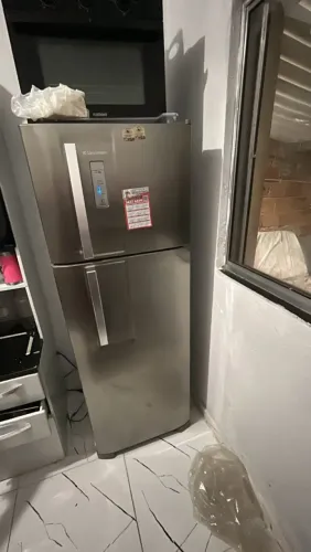 Geladeira inox Eletrolux 